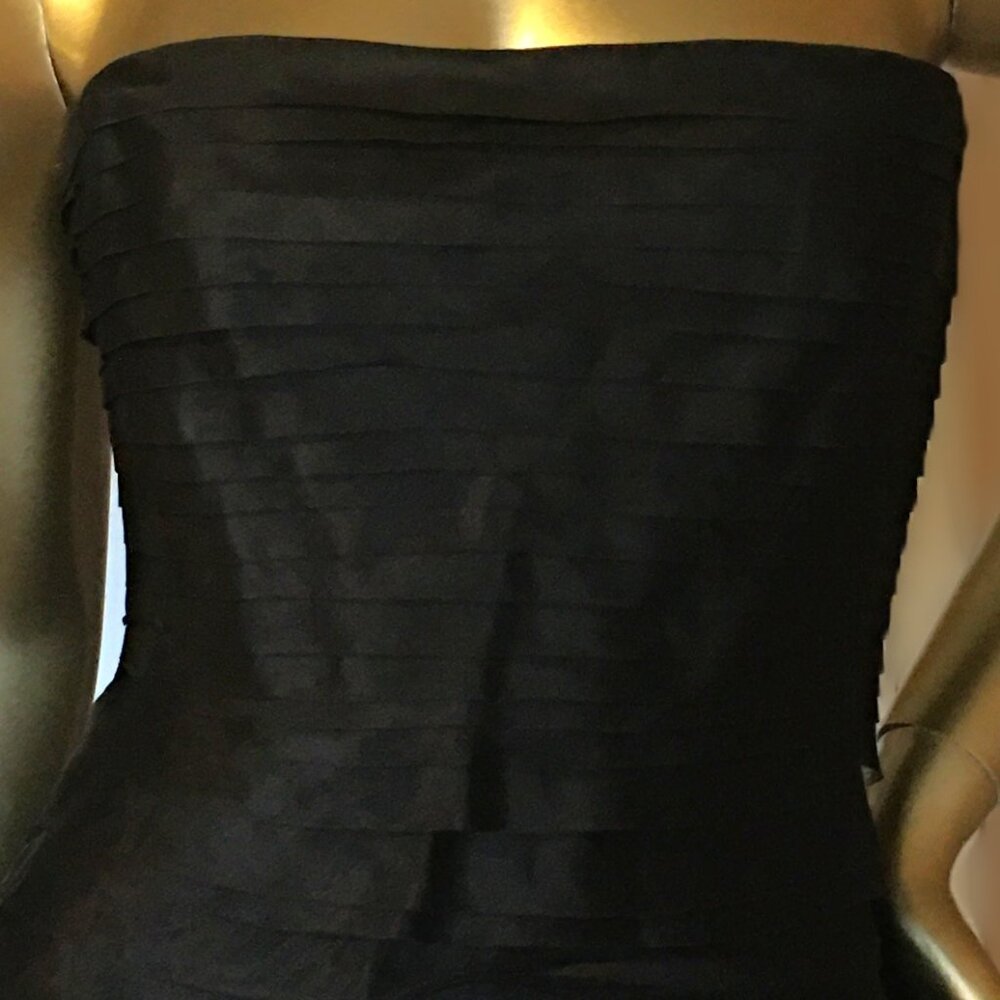 BCBG MAX AZRIA "Marisa" Long Layered Silk Organza Gown in Black - Size 0 - Picture 5 of 16